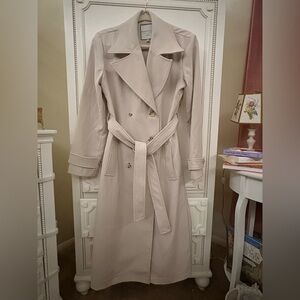 Bagatelle Classic Old Money Beige Coat